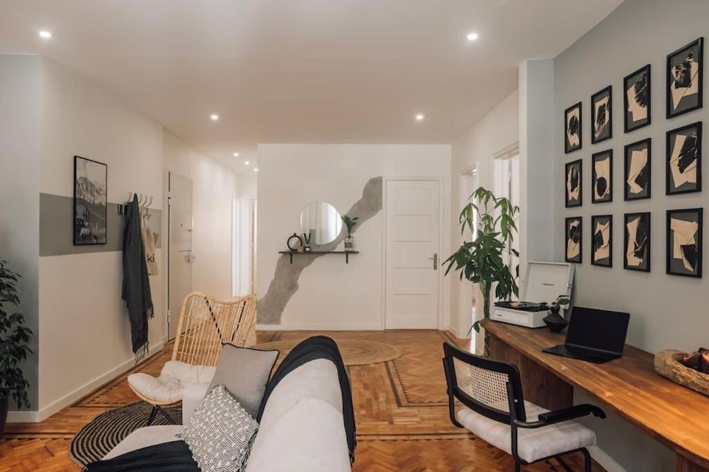 Appartement Soum - 2 Bedrooms In Alvalade Lisboa