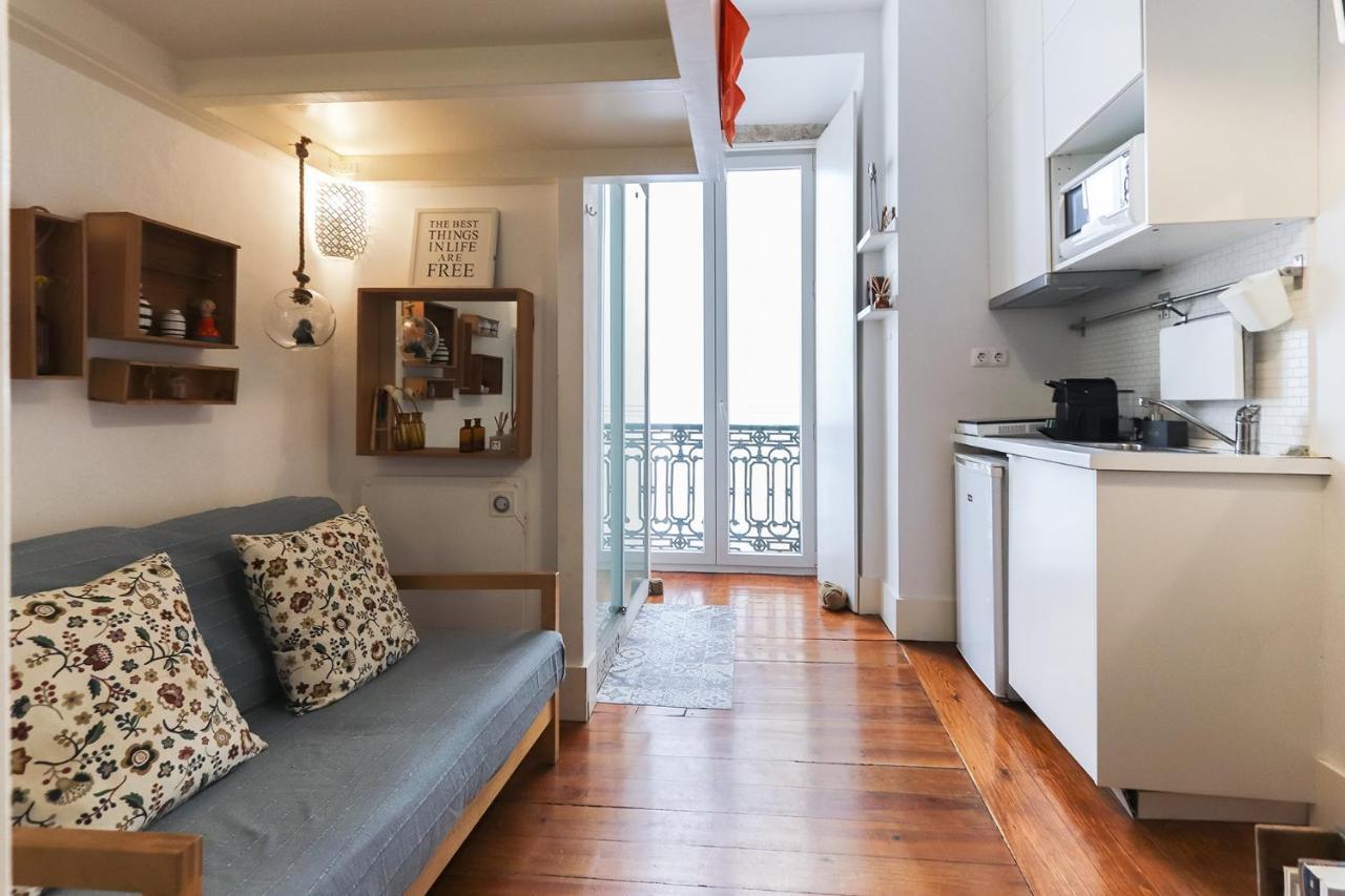 Santos Tiny By Homing *