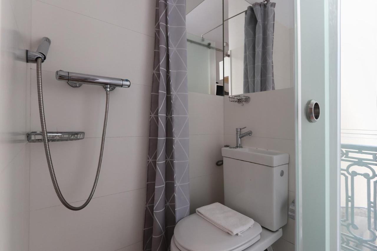 Apartment Santos Tiny By Homing