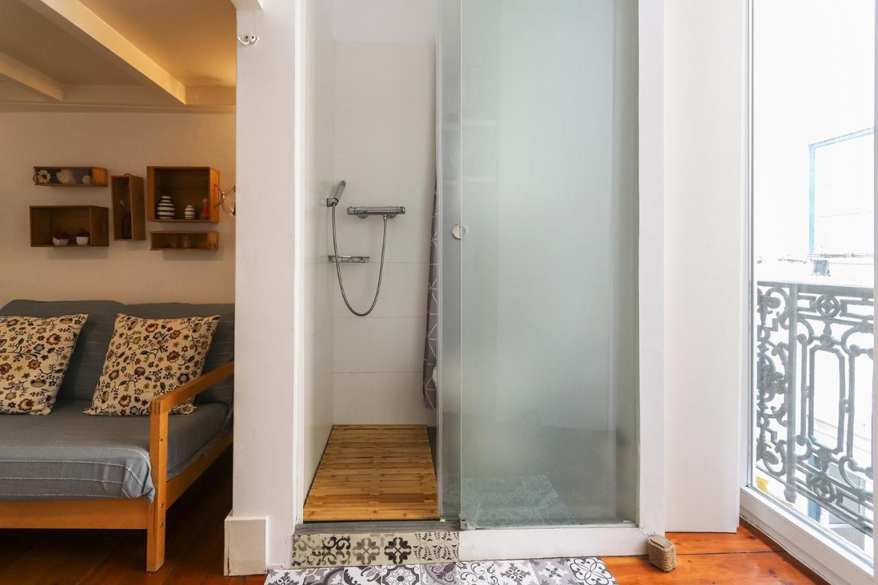 Santos Tiny By Homing *