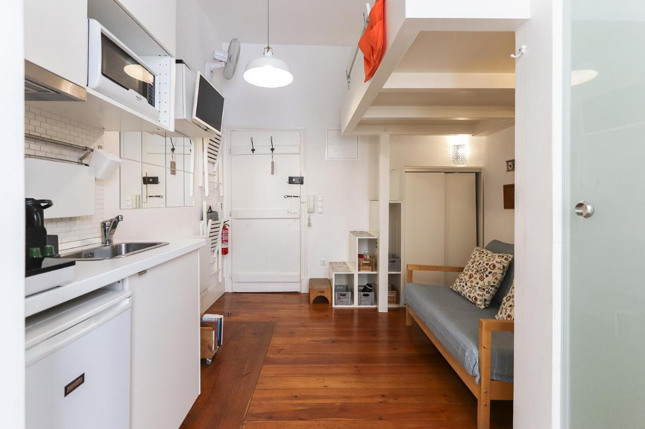 Santos Tiny By Homing