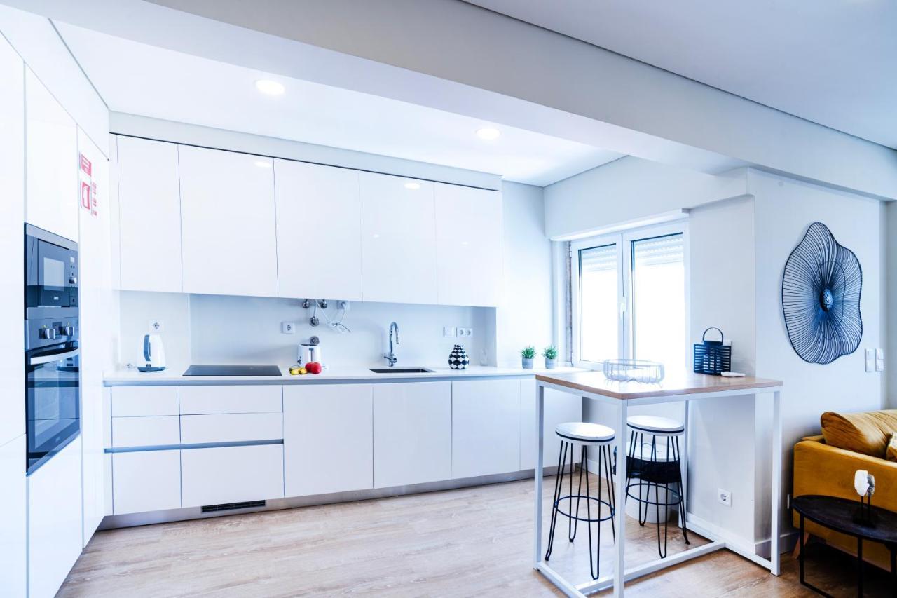 New - Luxury & Bright Apartment Lisbon