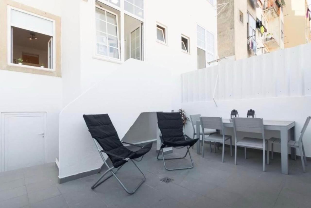 Apartment Graca With Terrace In *