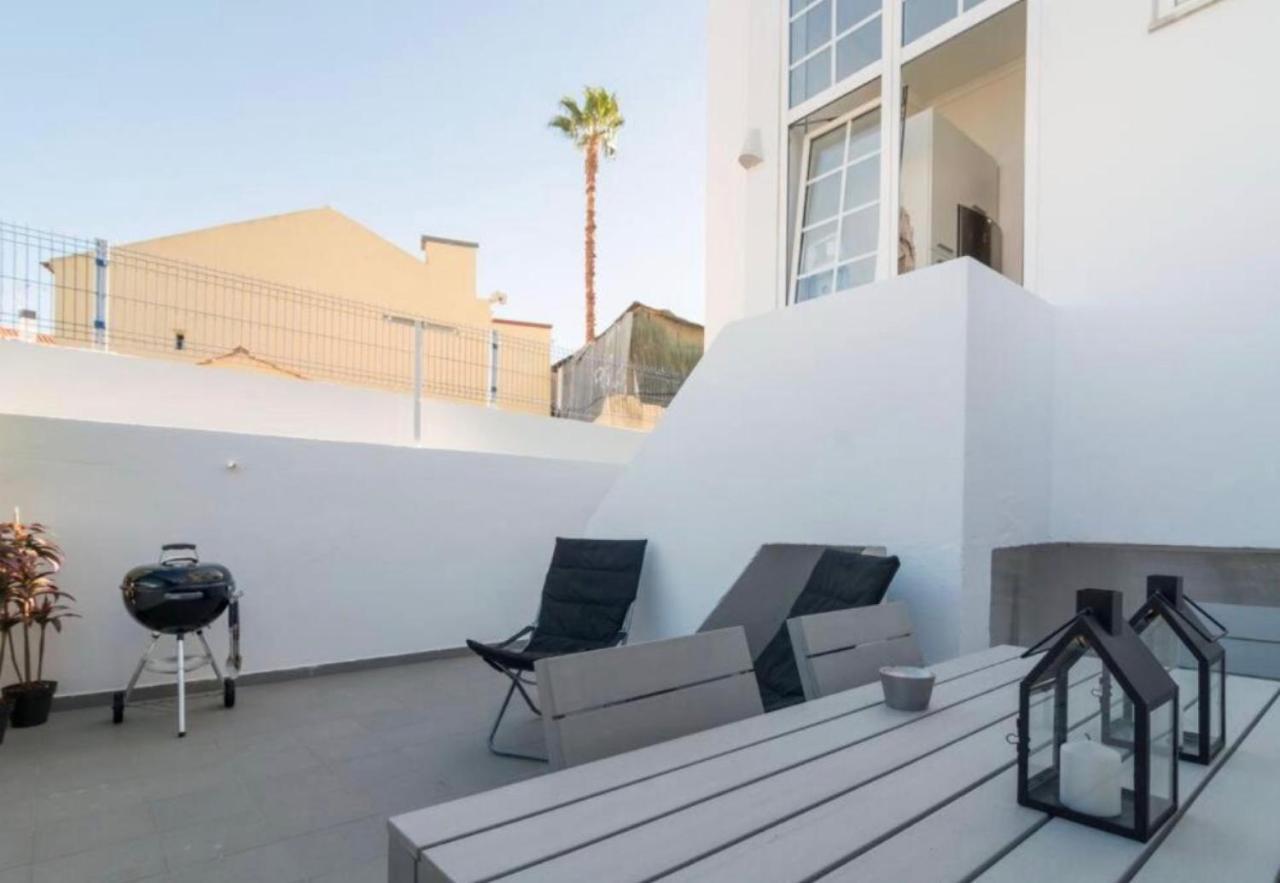 Graca With Terrace In Apartment Lissabon