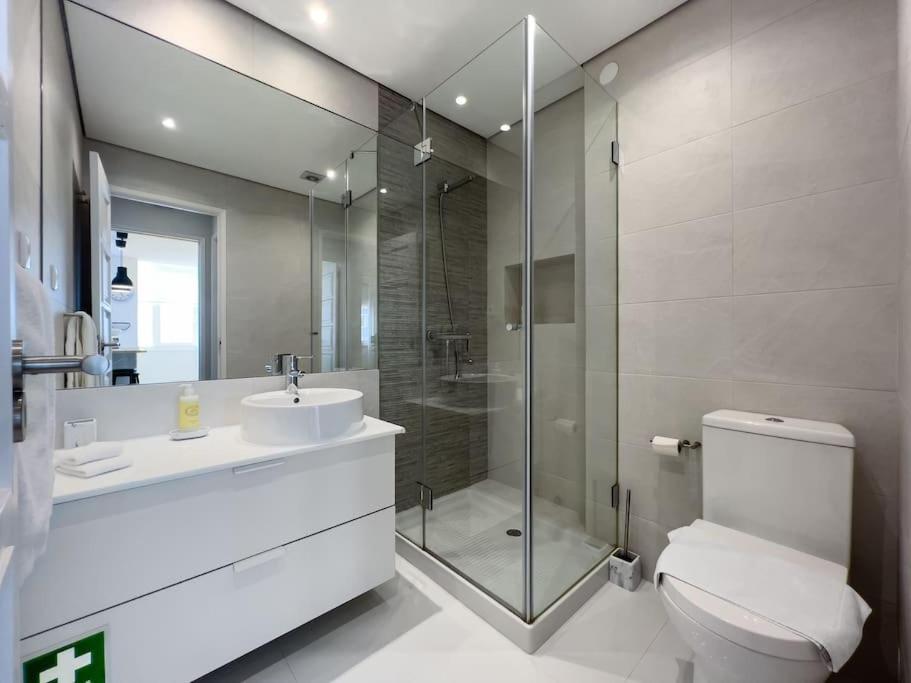 Olaias 2bed Near Metro * Lissabon
