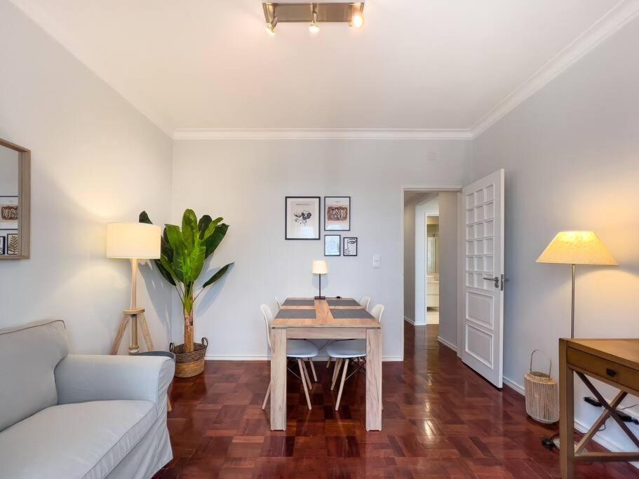 Olaias 2bed Near Metro Apartment