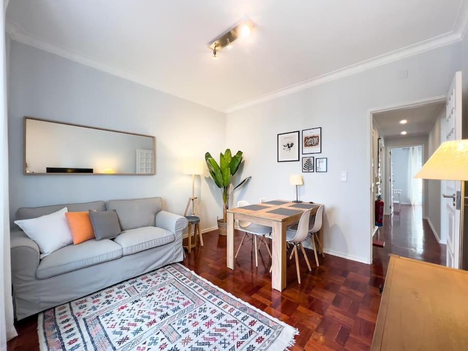 Olaias 2bed Near Metro Apartment *