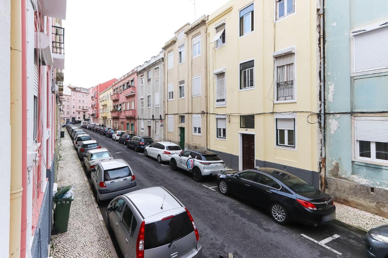 Typical By Homing * Lissabon