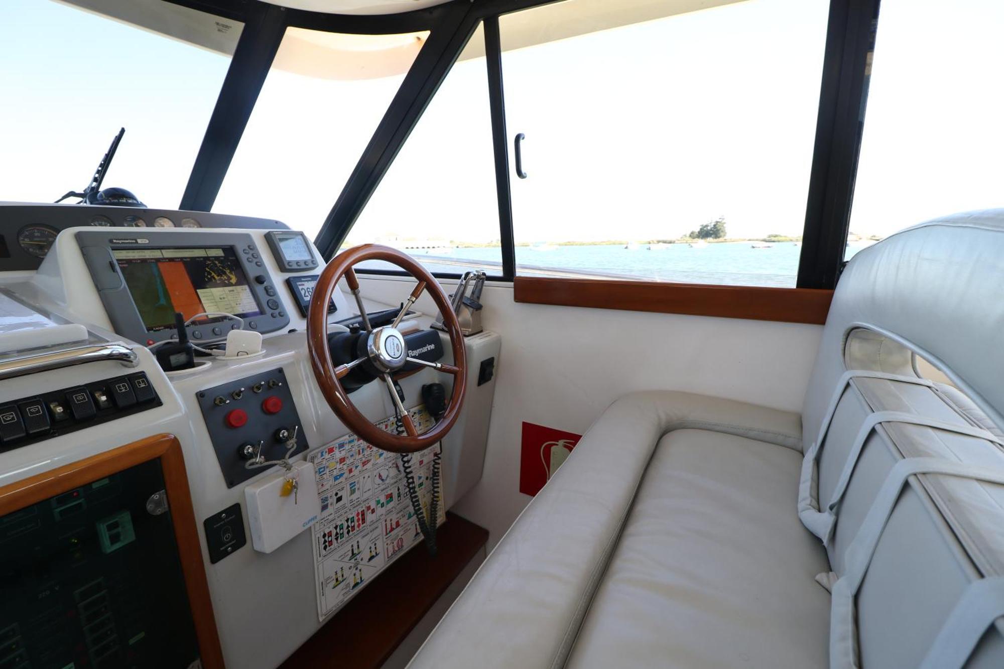 Private Yacht, We Our Guests Botel *