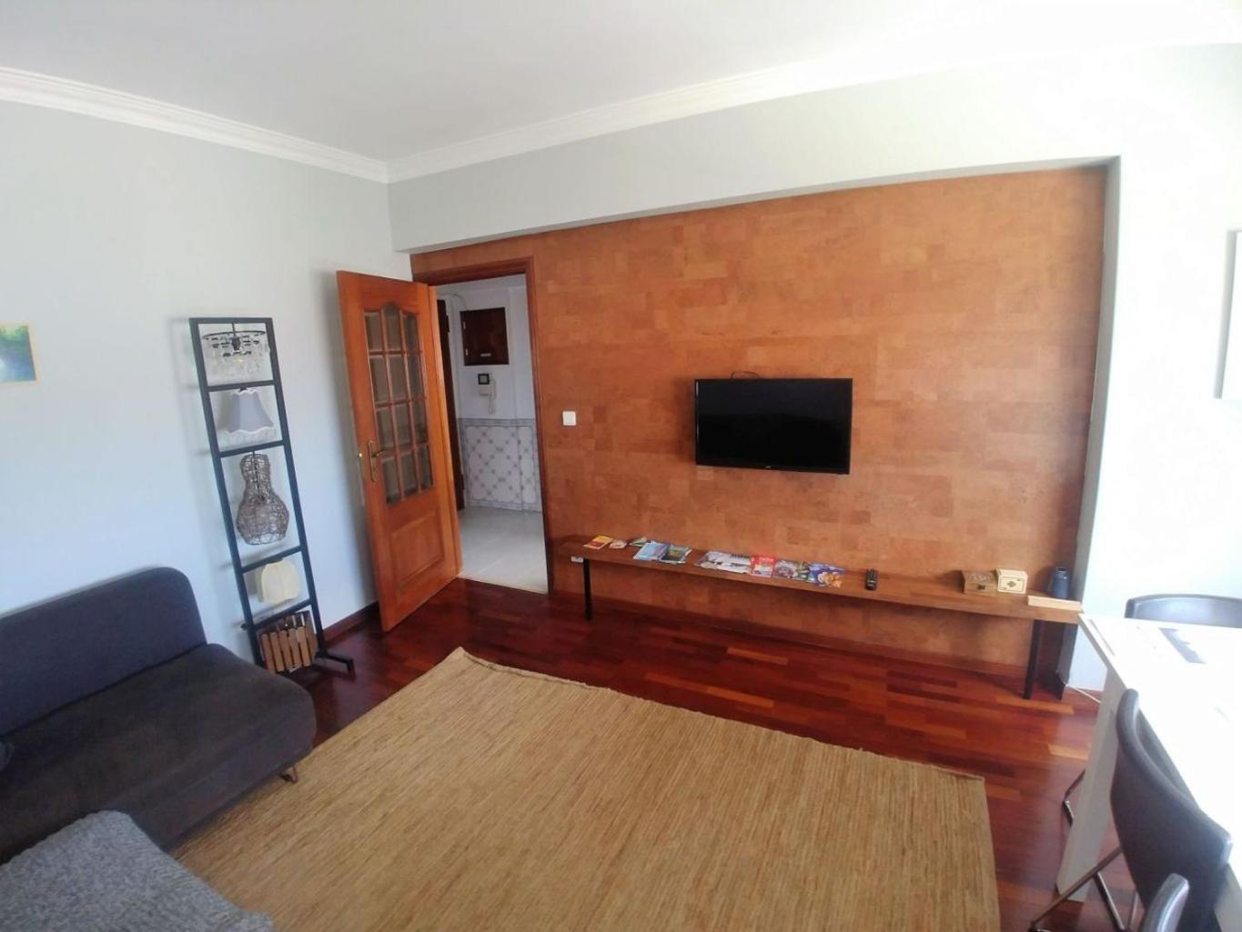 Be Local - With 3 Bedroom Near Oriente Station In Apartment Lisbon