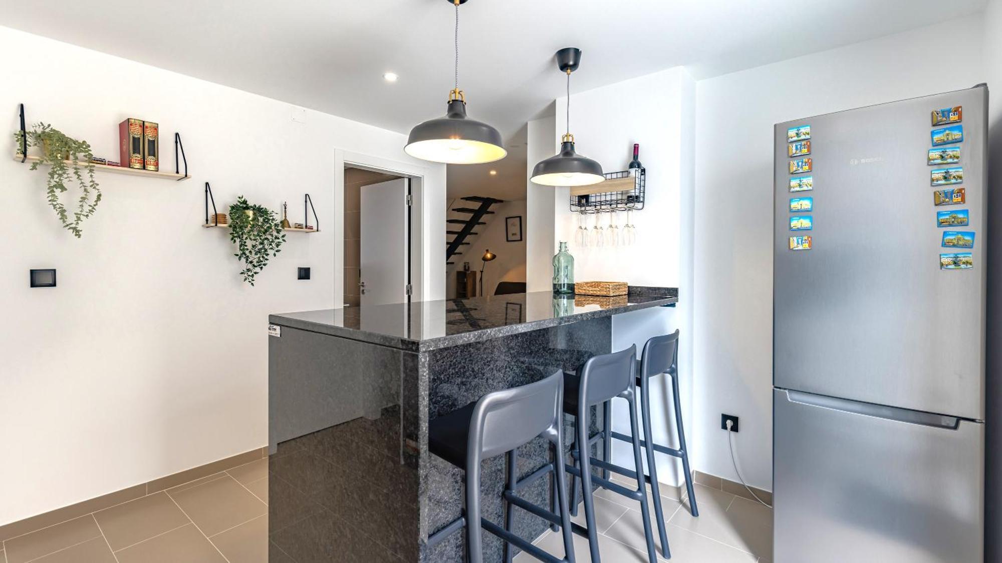 Amazing 3bdr Duplex In By Lovelystay