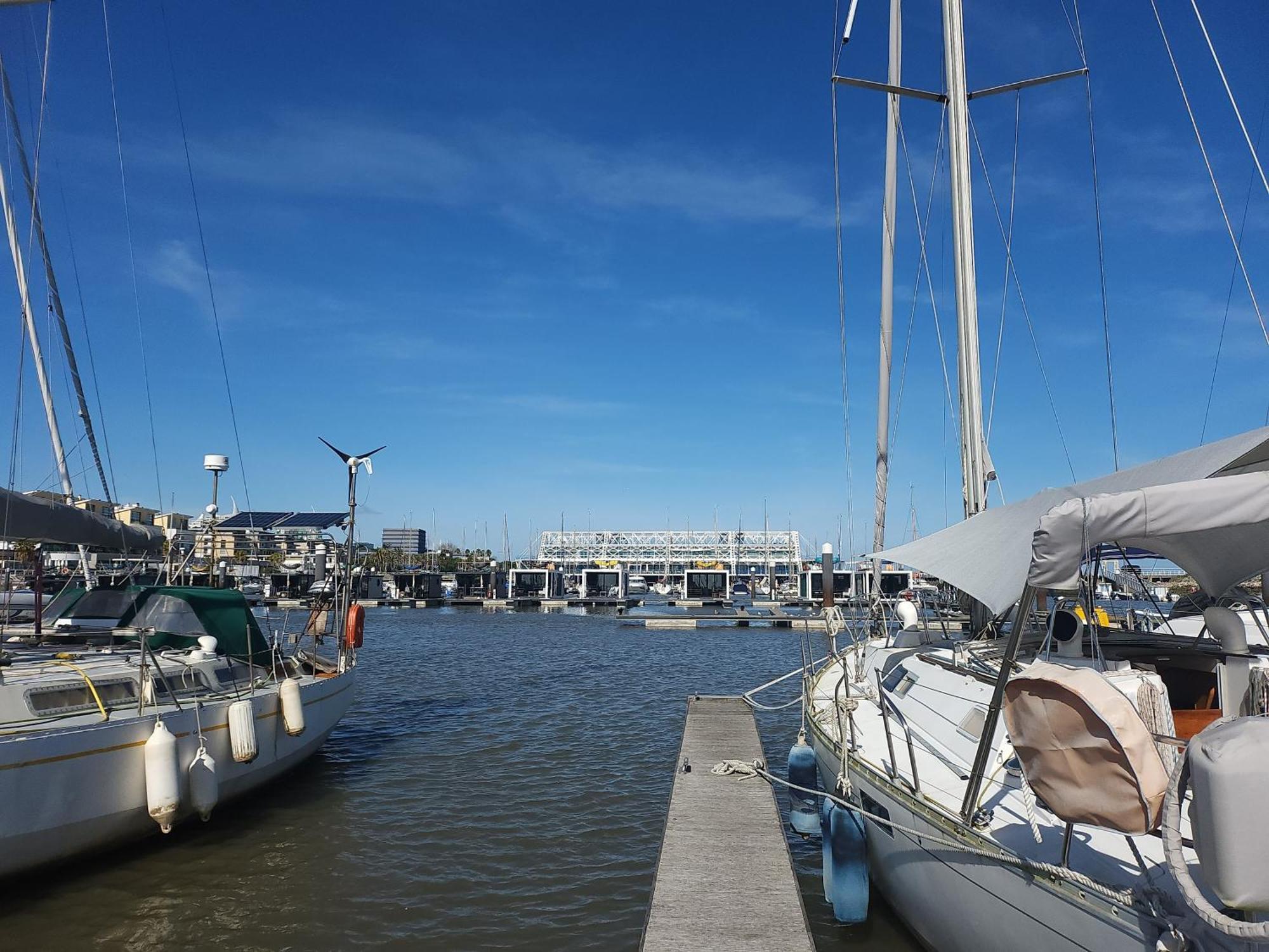 Private Yacht, We Our Guests Botel Lisbon