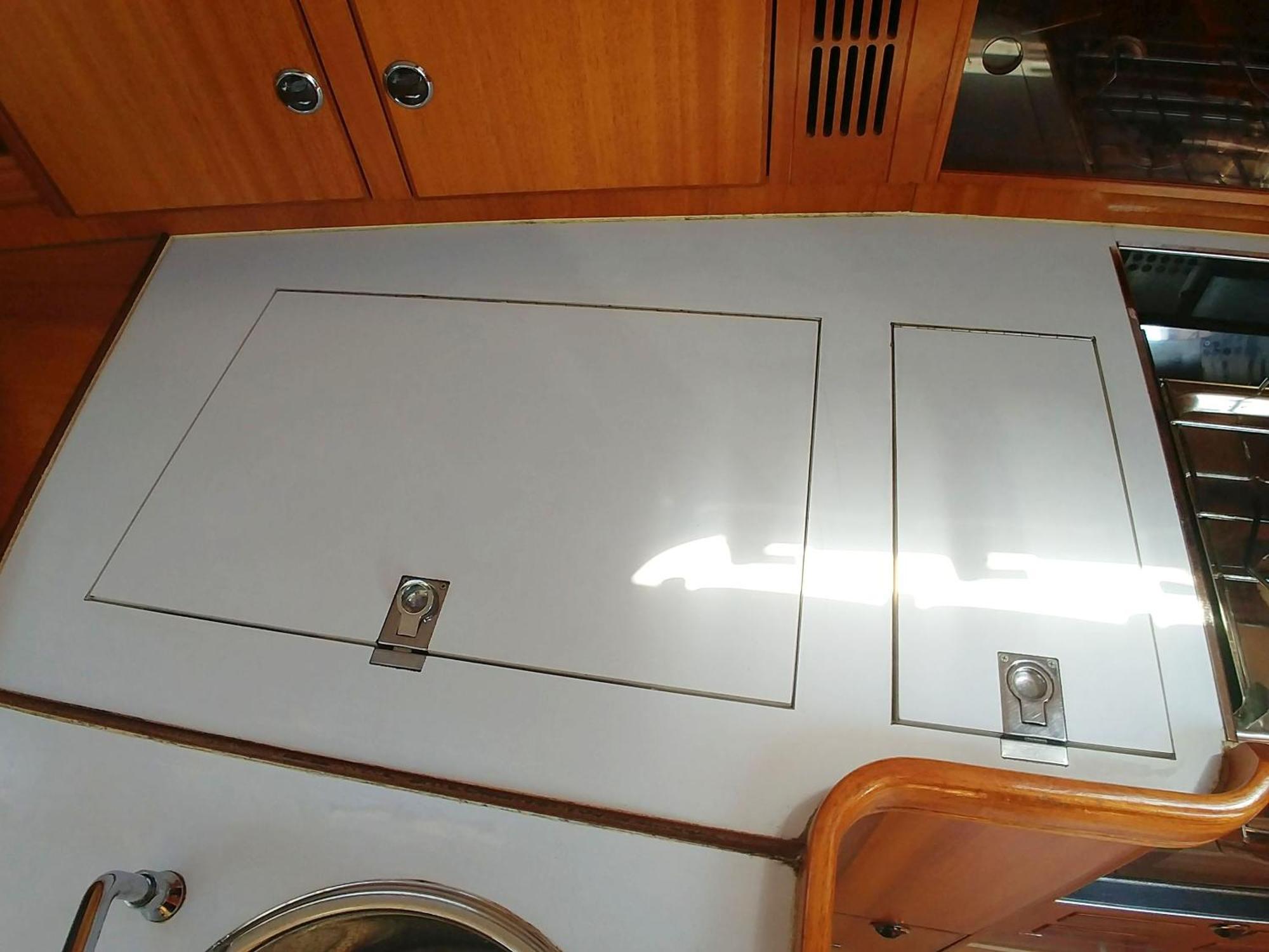 Apartment Be Local - Sleep Aboard A Sailing Boat In