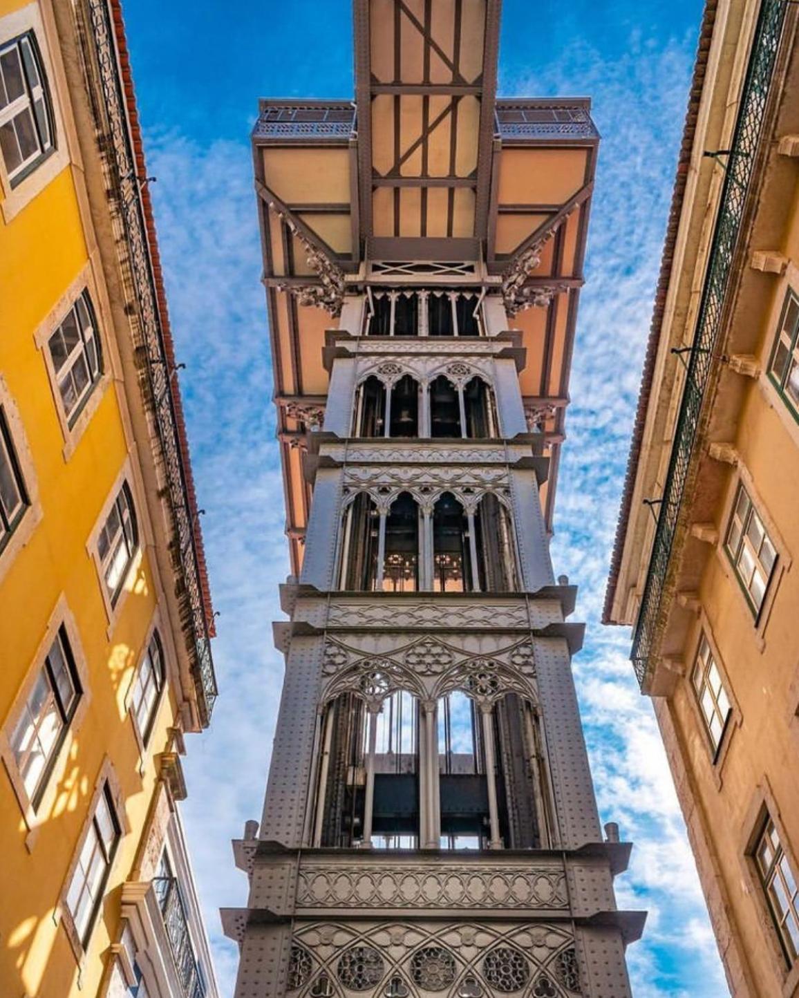Alfama Historical 3 Bedroom Duplex *