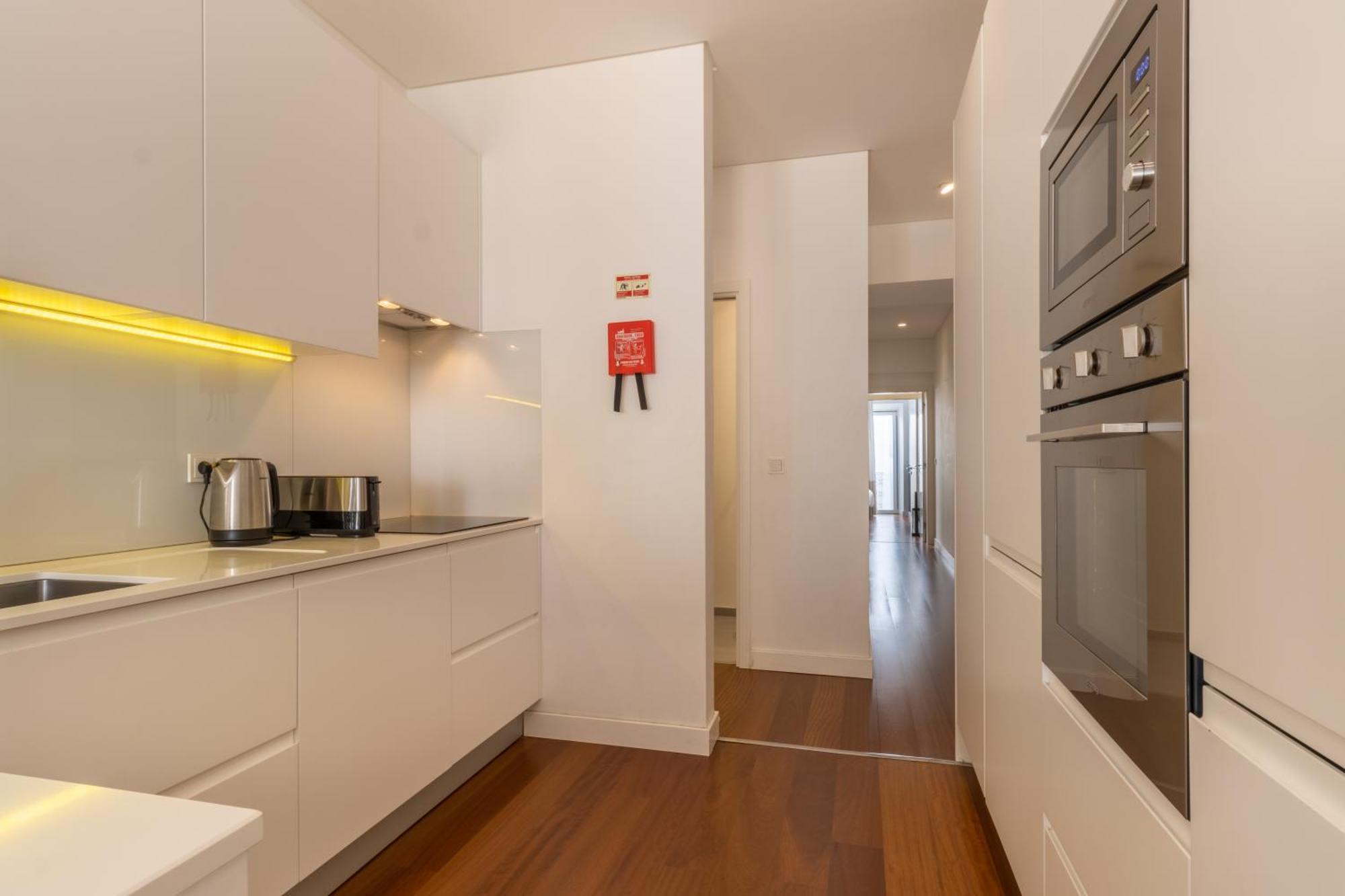 Modern 3br, Terrace, Ac/heating & Self Check-in Lisbon