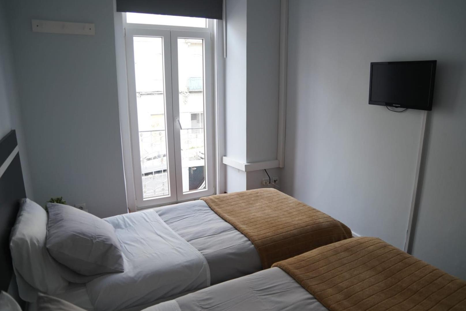 Bisengototo Homestay Lisbon