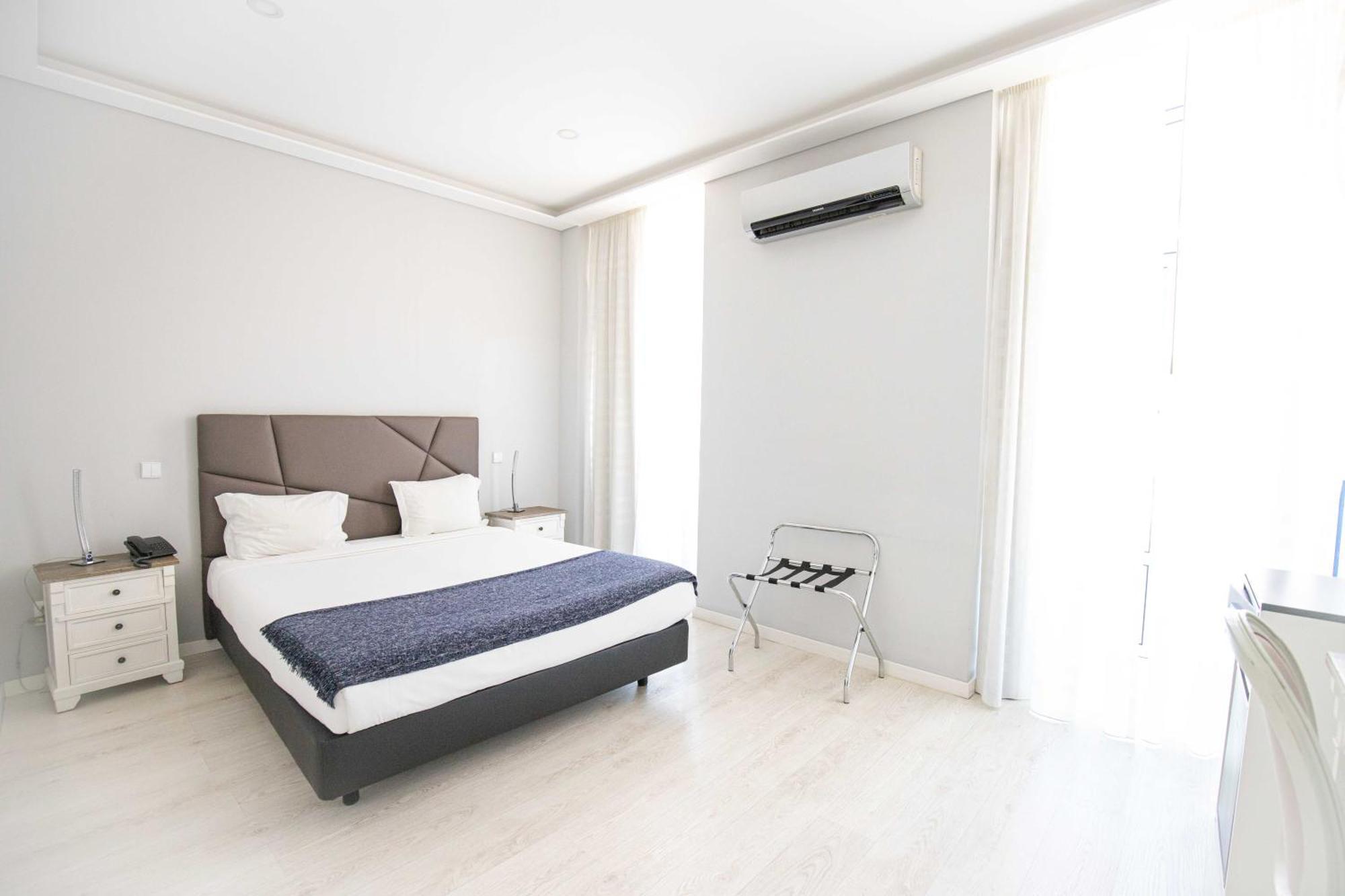 Grande Pensao Residencial Alcobia Hotel