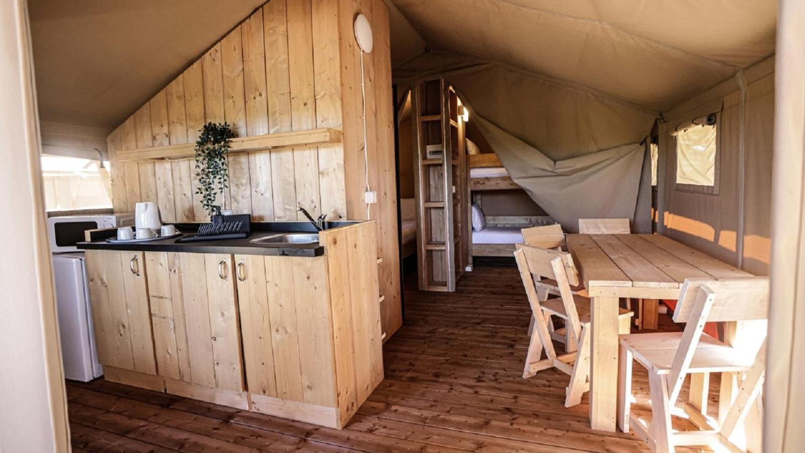 Campingplatz Lisboa Bungalows 4*
