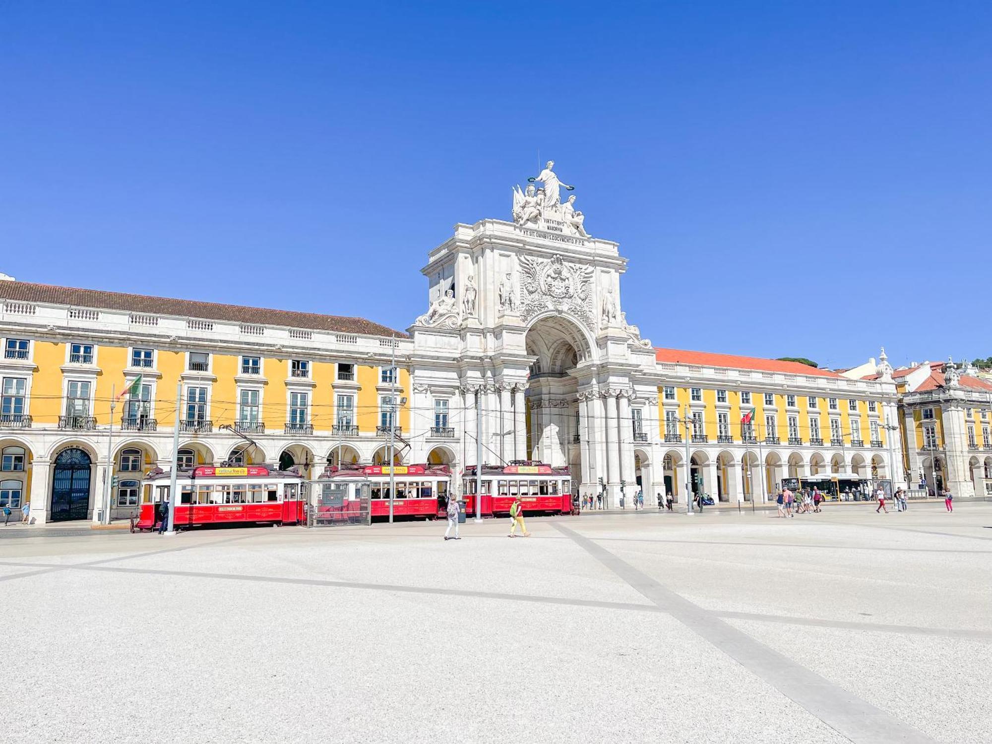 Arsenal 108, Design - New Light Downtown Chiado And River Apartment Lissabon