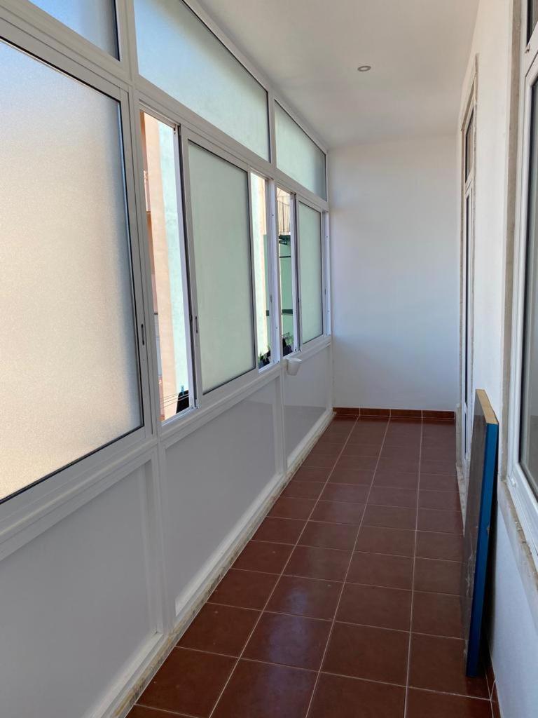 Arroios - Fourth Floor Homestay *