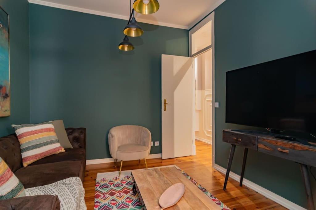 Charming Tram 28 W/ac, Heating Appartement *