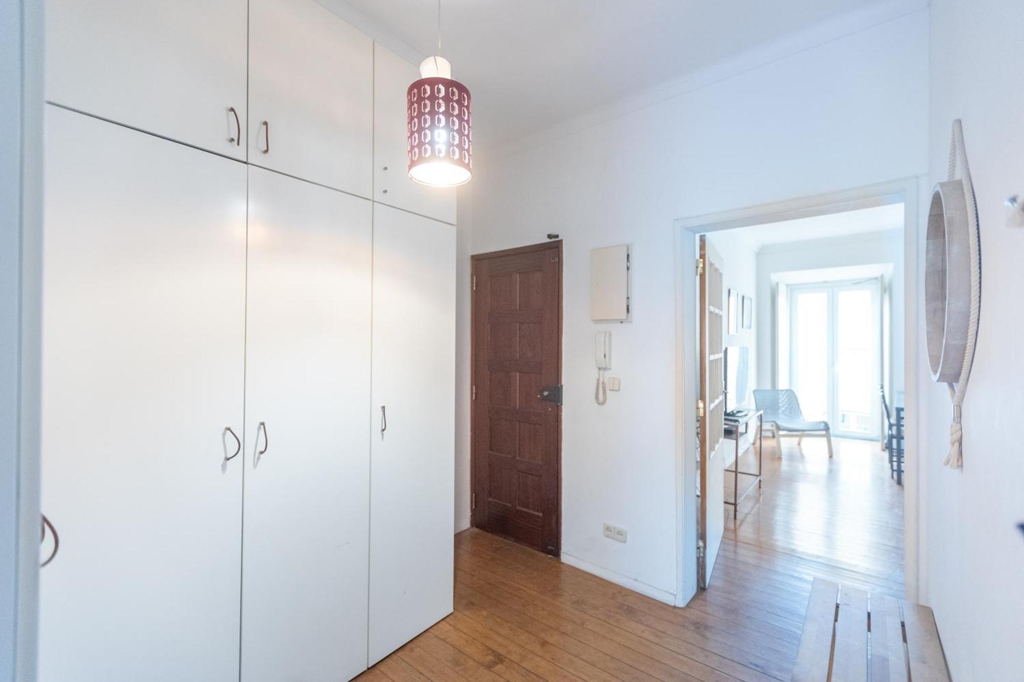 Spacious 2 Bedroom With Large Living
