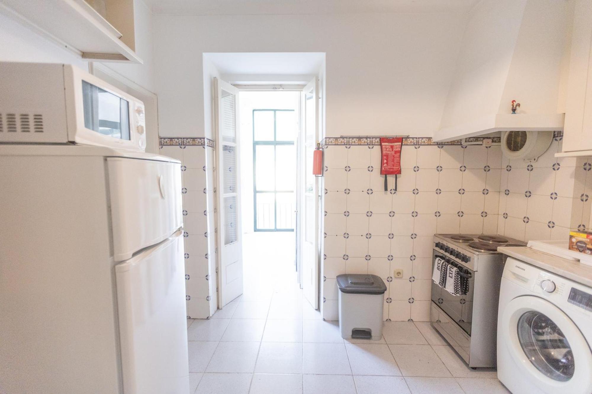 Spacious 2 Bedroom With Large Living *