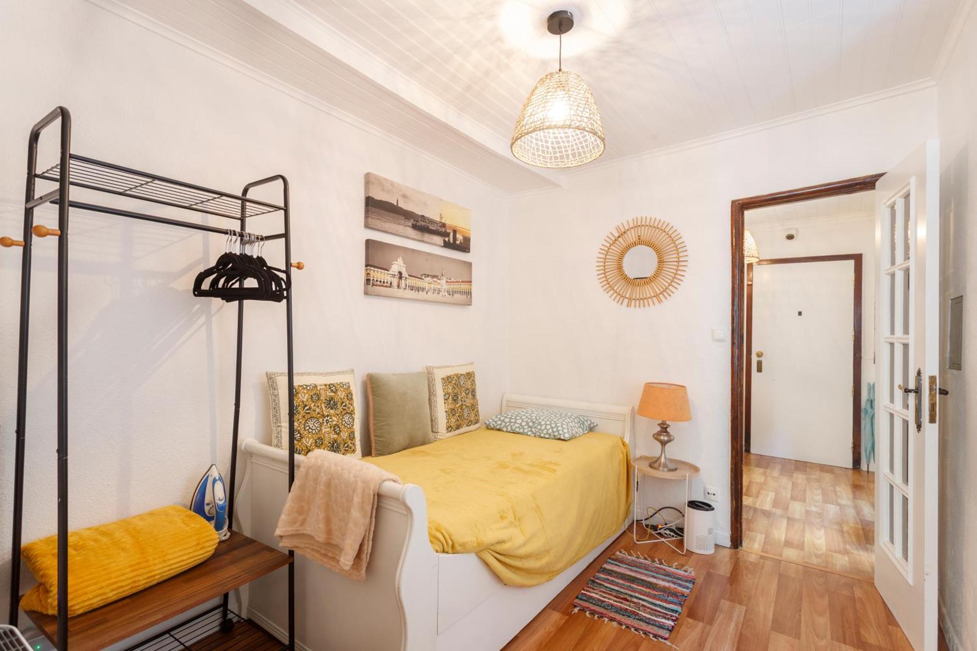 Apartment Lov'alfama, At In *