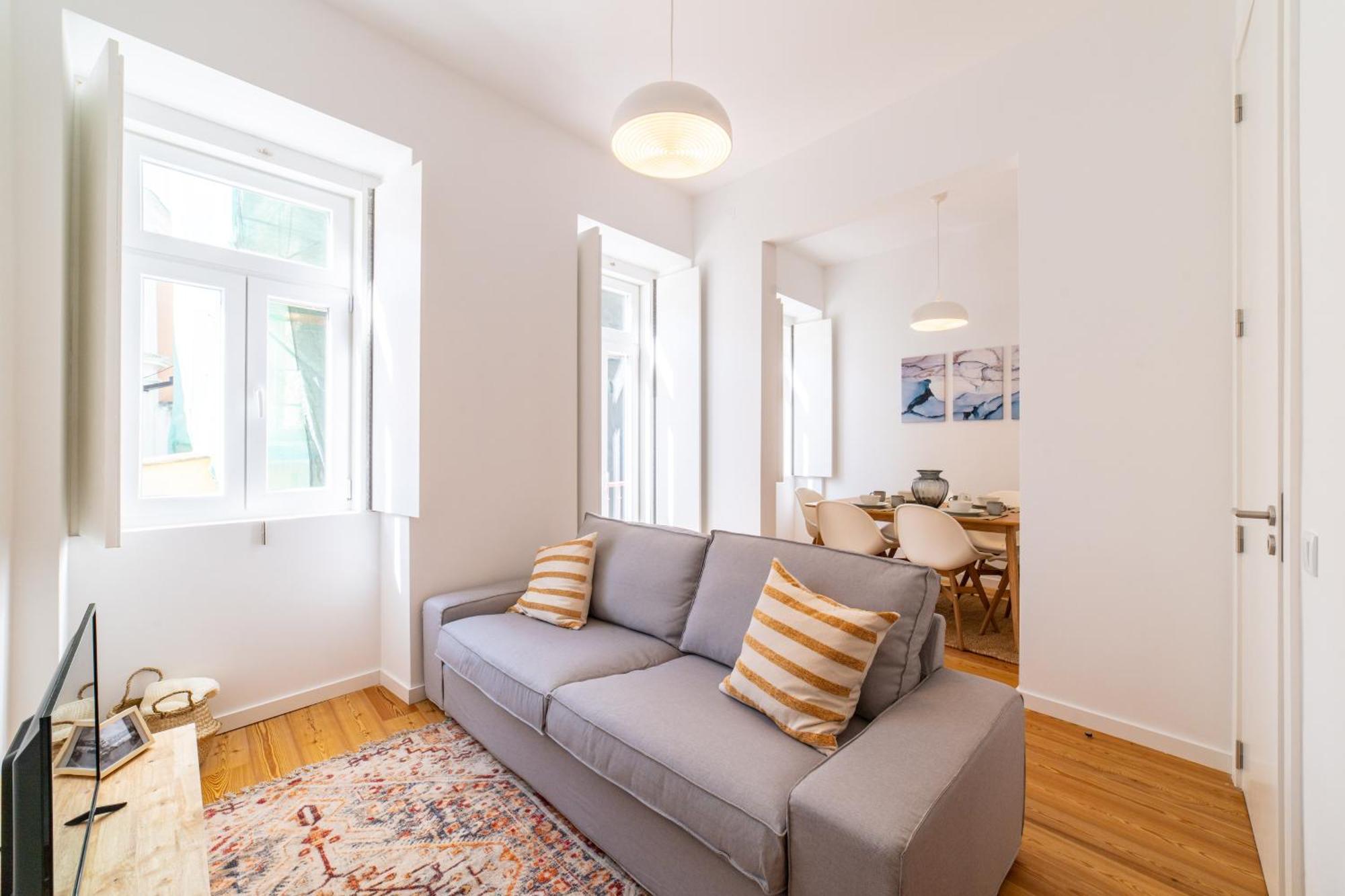 Amaro Ii - Sleek 2 Bedroom In Alcantara * Lisboa