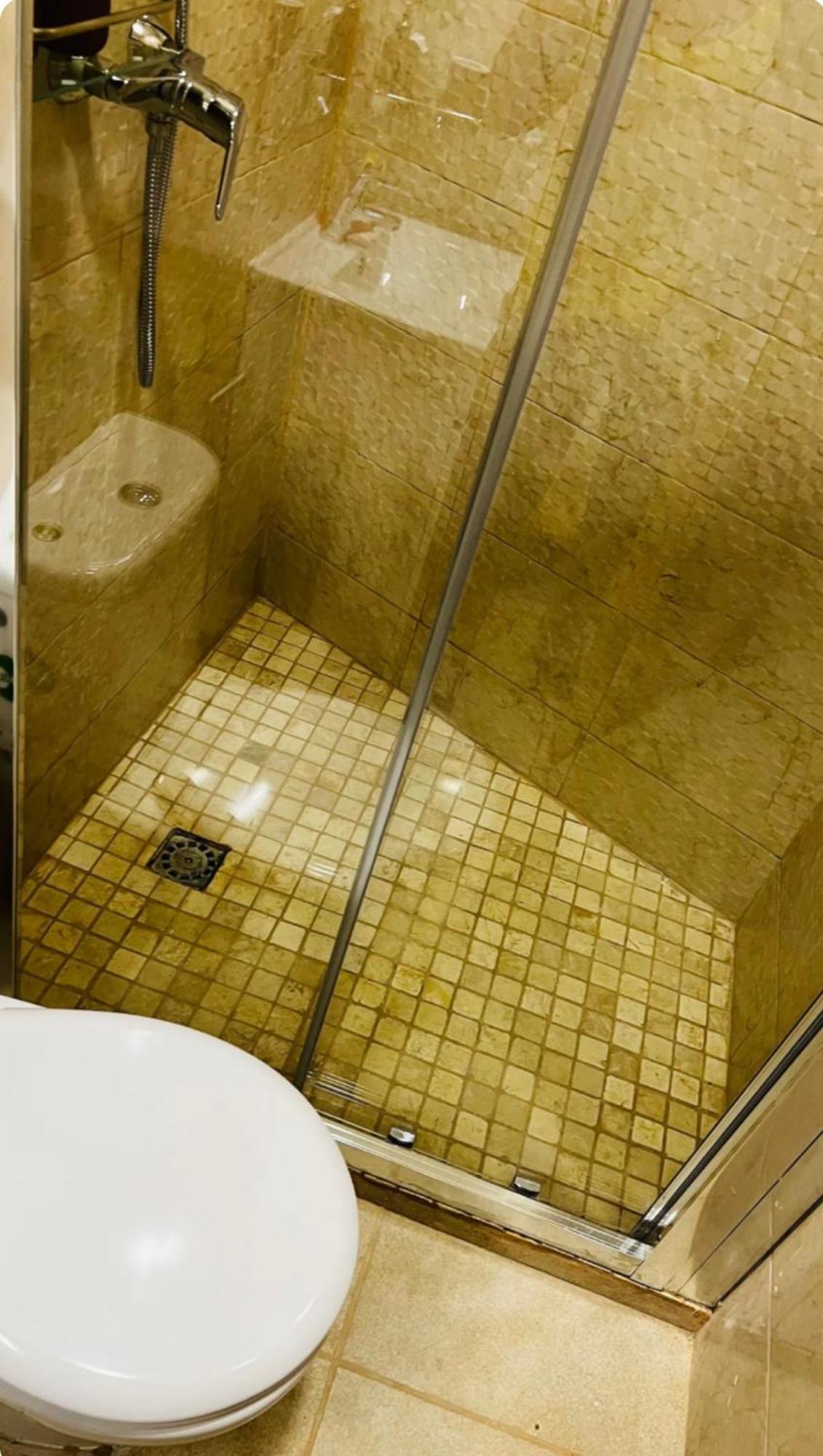 Quarto em Acomodações Particulares Alfama - *