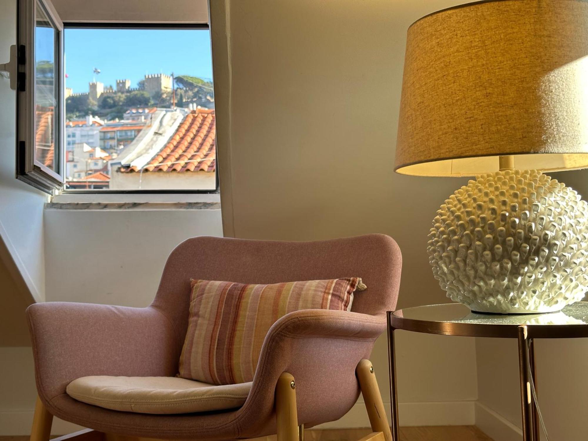 The Romantic Nest - The Perfect Getaway At Downtown, 6th-floor No Lift Apartamento