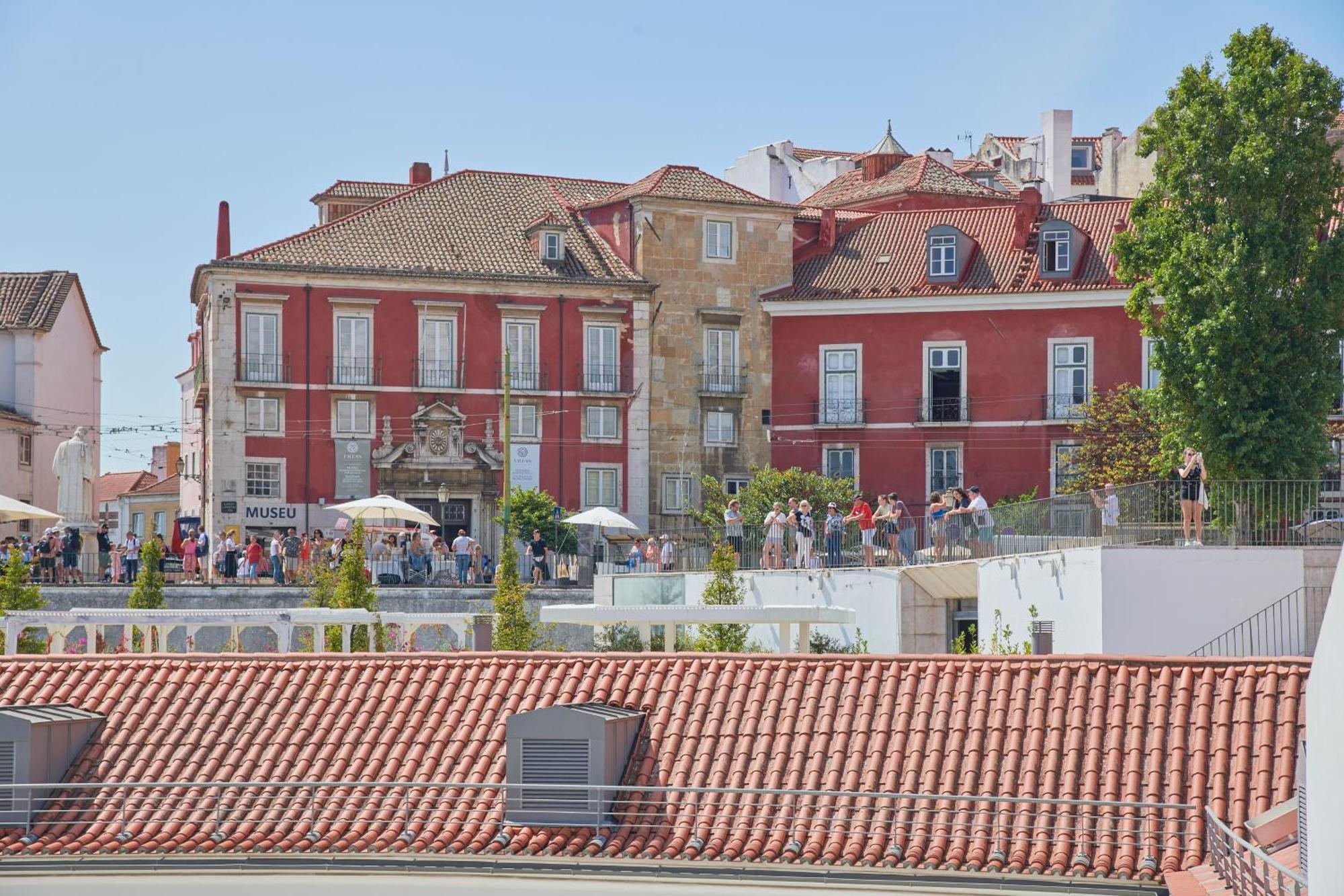 Alfama Village