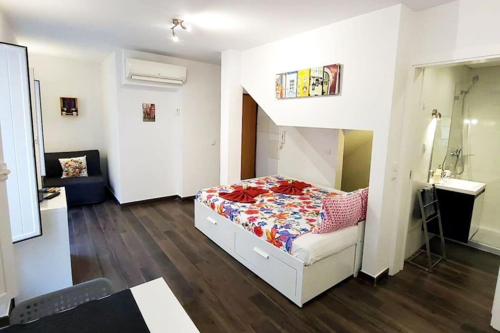Of The Panteao, 1st Floor Appartement
