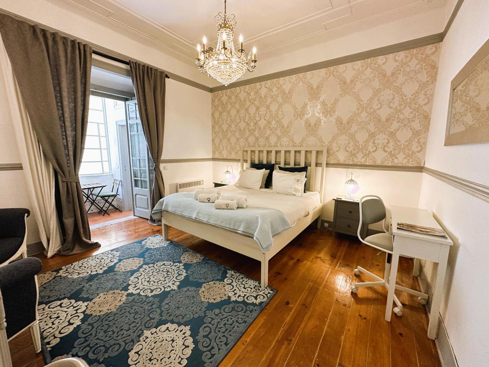 Estrela Charming By Host-point