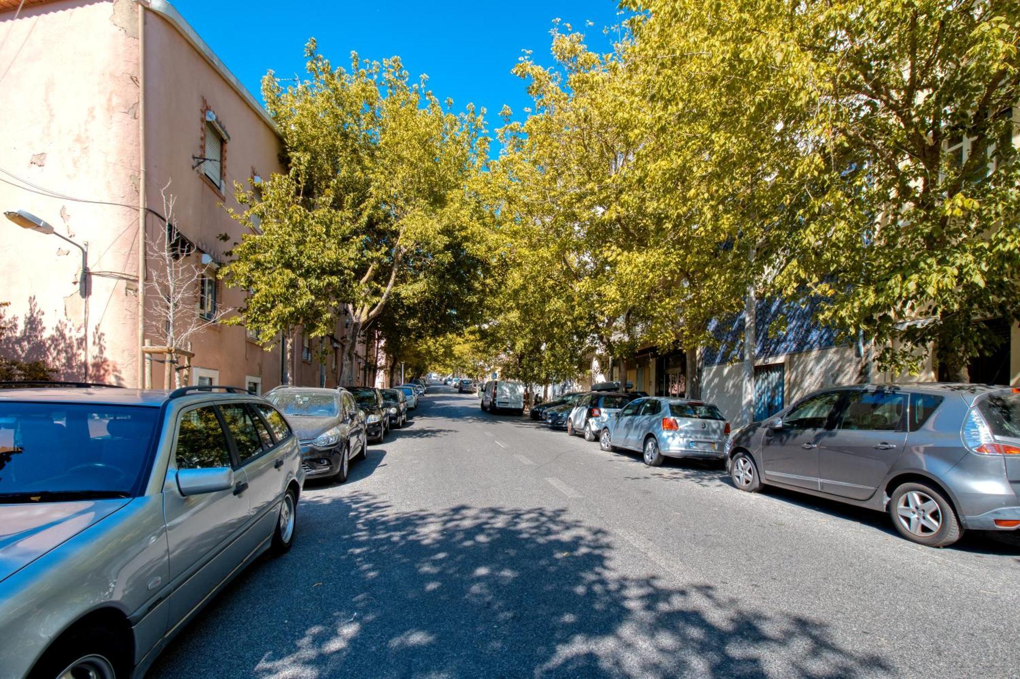 Historic Gem & Modern Loft In The Heart Of Appartement Lissabon