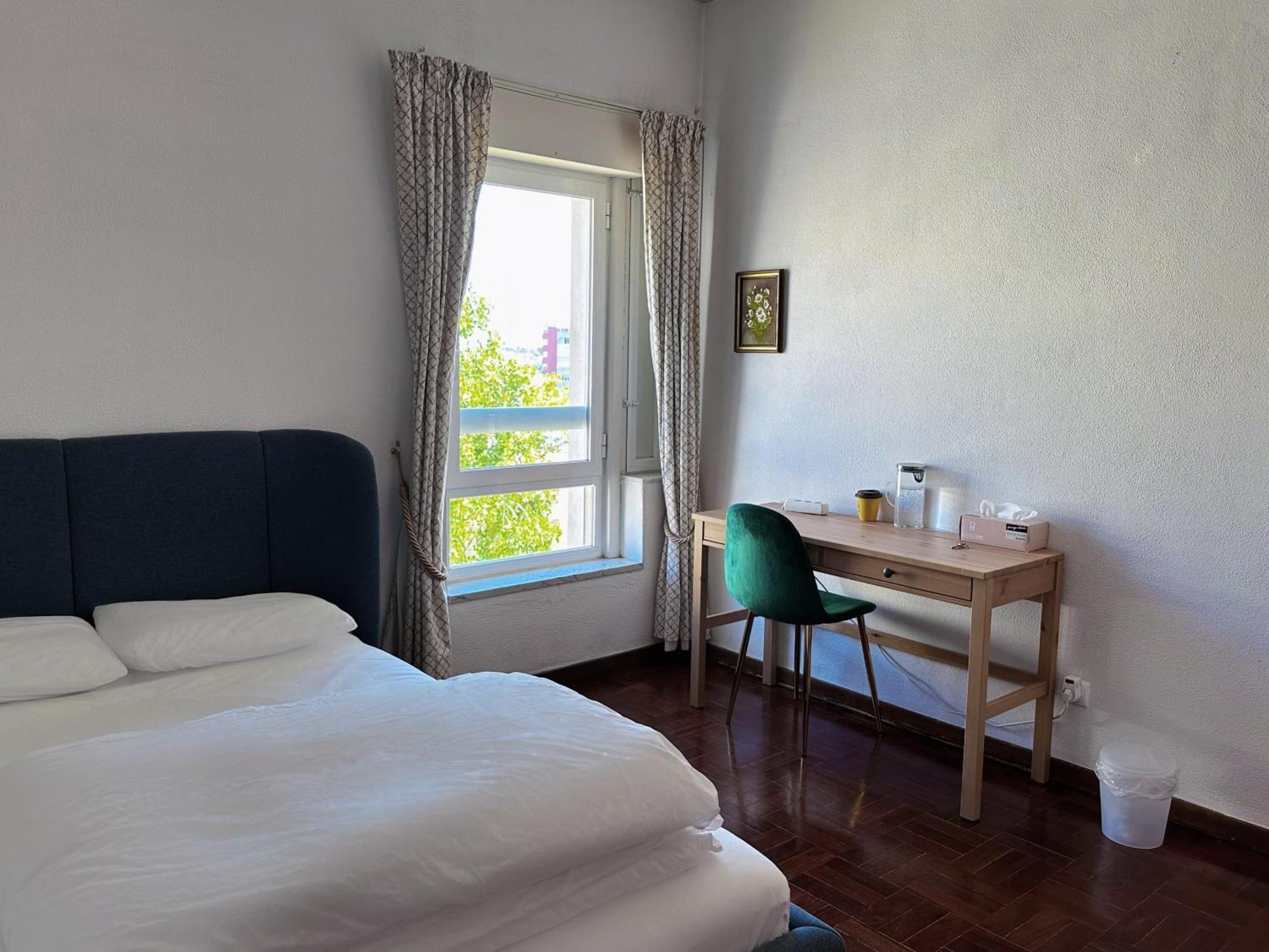 Homestay Cozy Near Metro & Airport