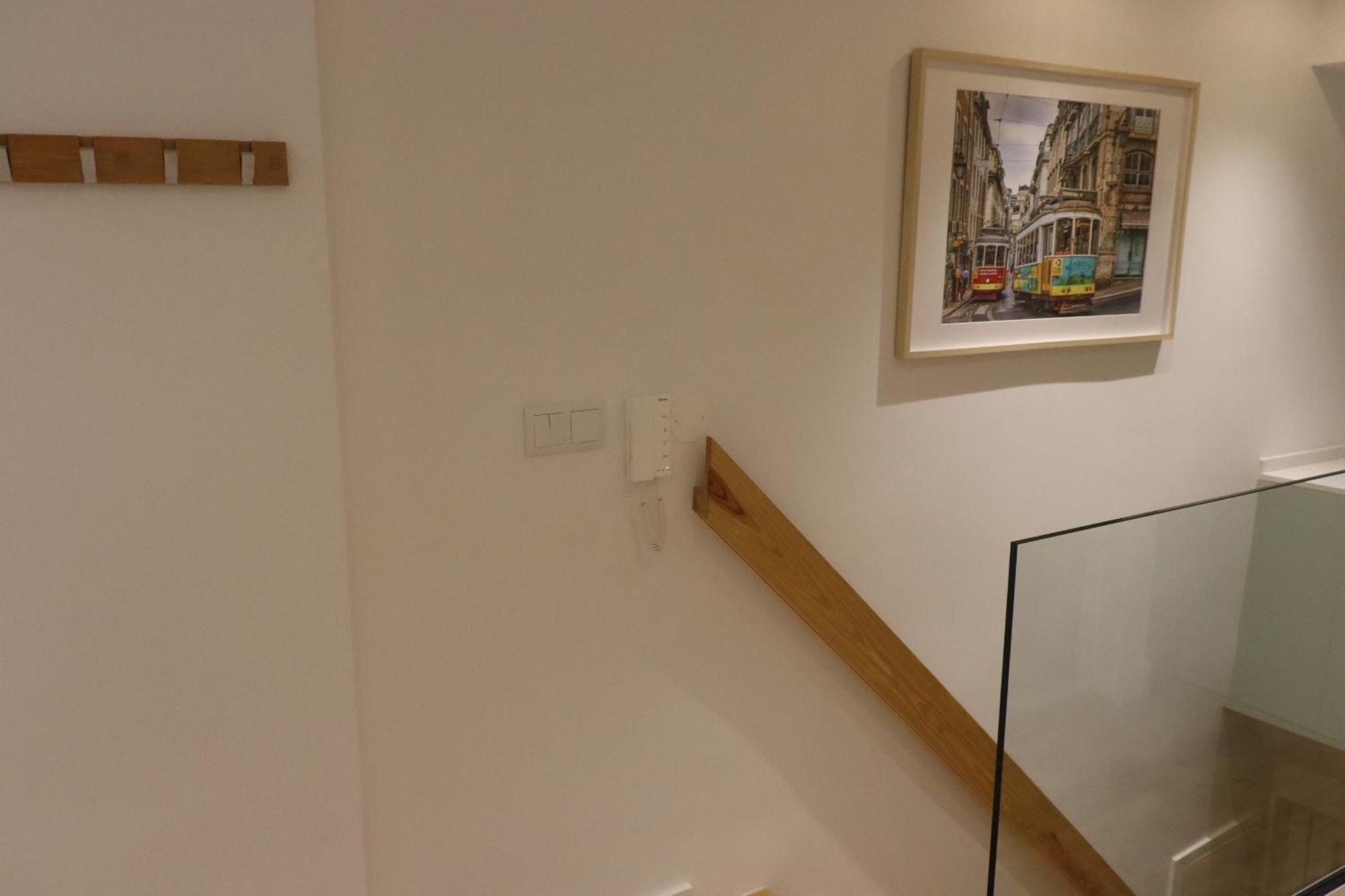 Lisbon, T2 Renewed Duplex With River View, Beato, *
