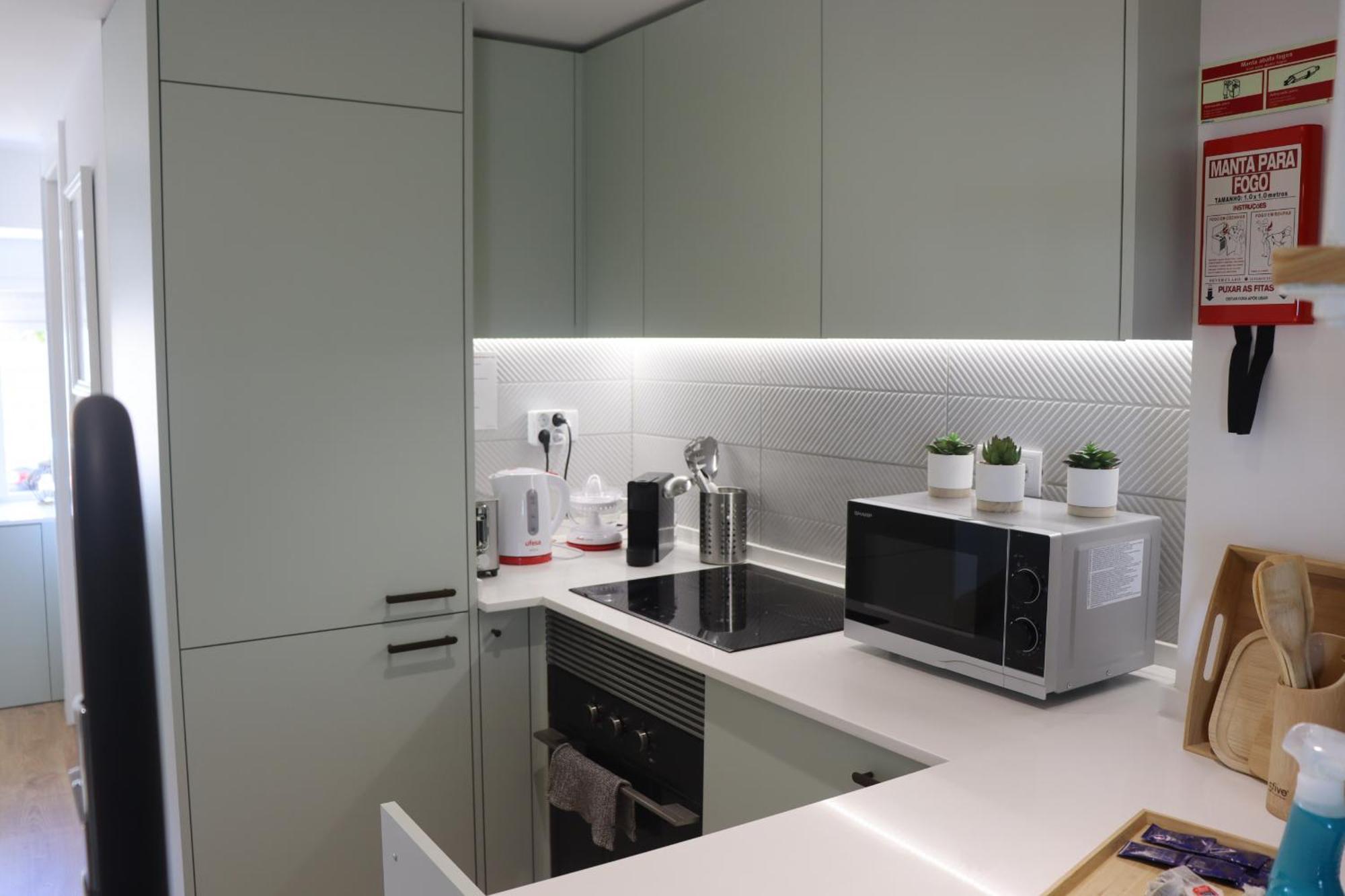 Lisbon, T2 Renewed Duplex With River View, Beato, Appartement Lisboa