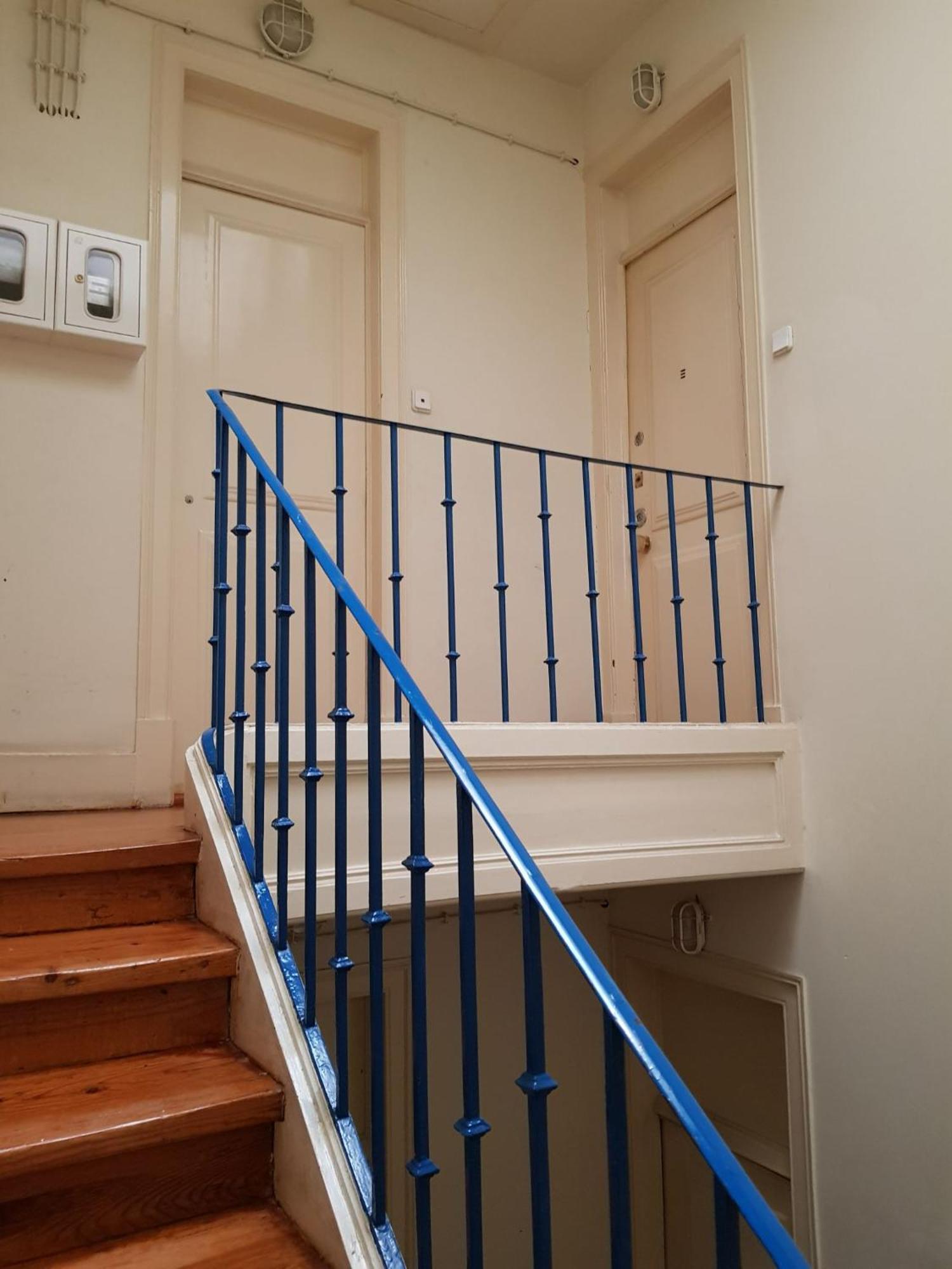 Charming Flat With 2 Bedrooms On Lisbon's 7th Hill