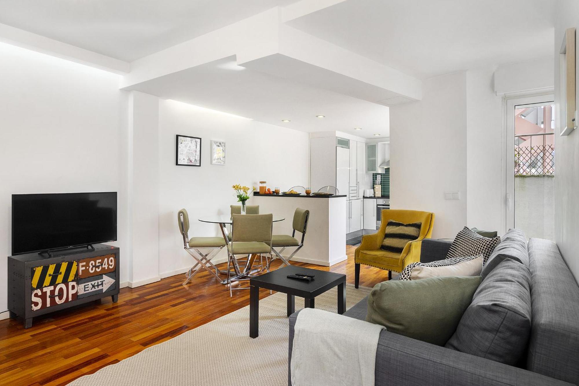 Whome Serenity: Entrecampos Terrace Haven * Lisboa