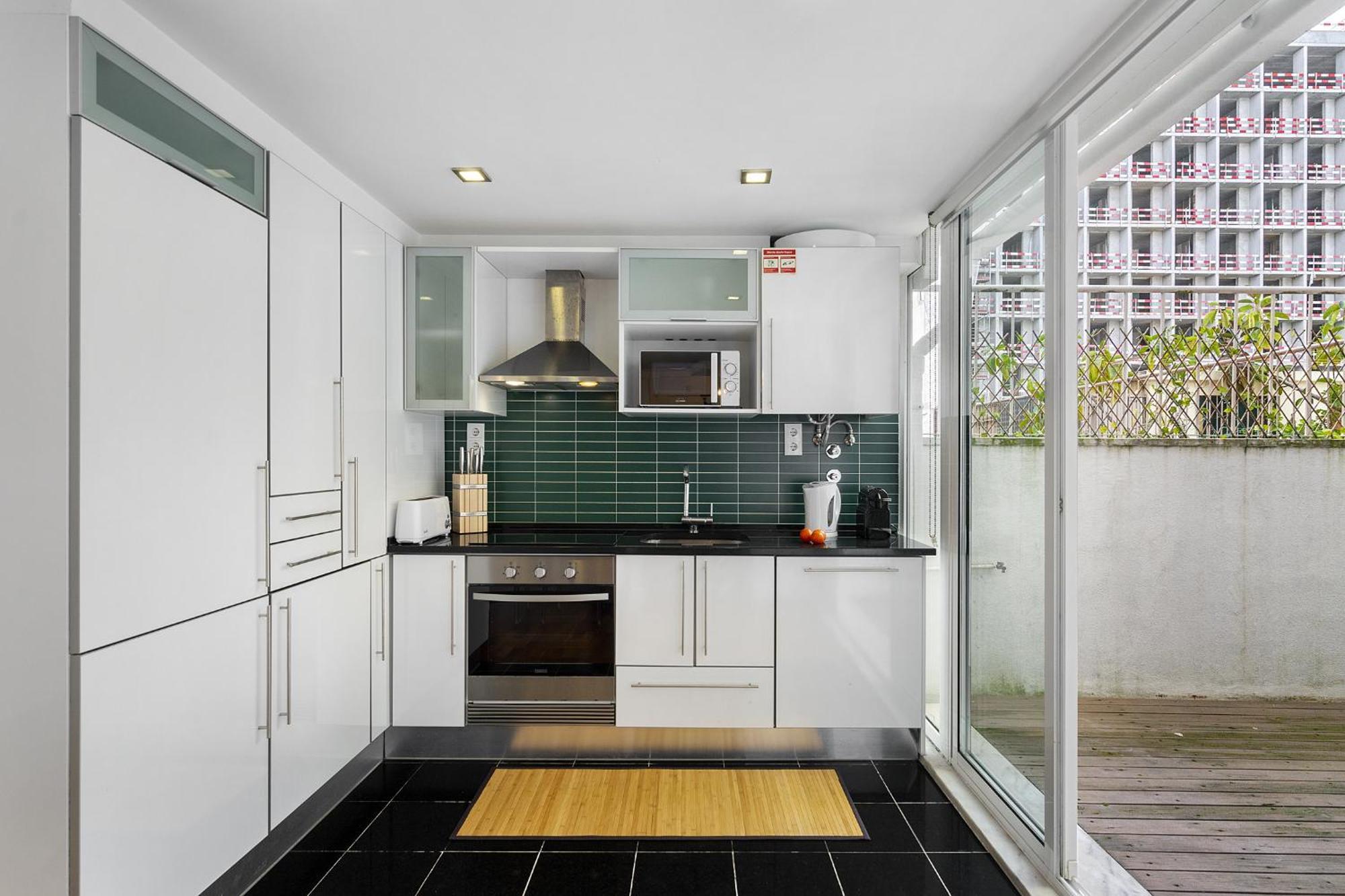 Whome Serenity: Entrecampos Terrace Haven * Lisboa