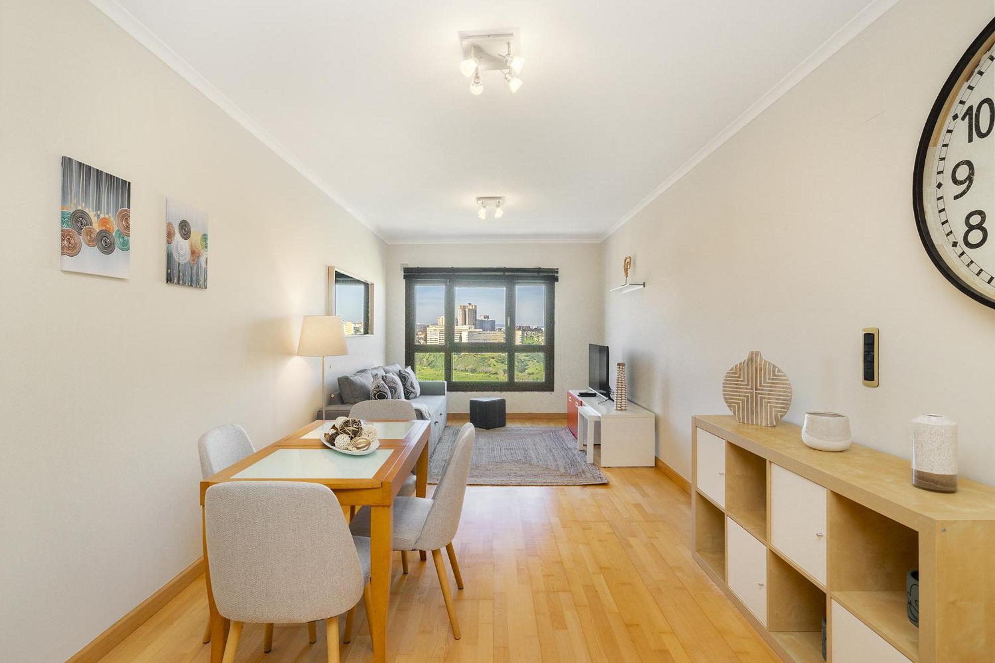 Spacious 2br With Free Parking In By Soulplaces Apartment
