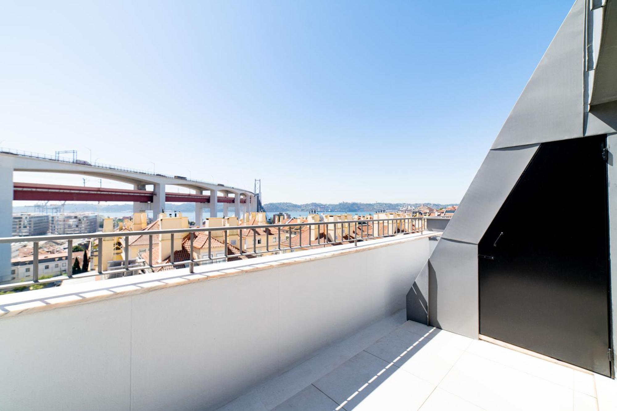 Lusiadas 53 5 D - Beautiful River View * Lissabon