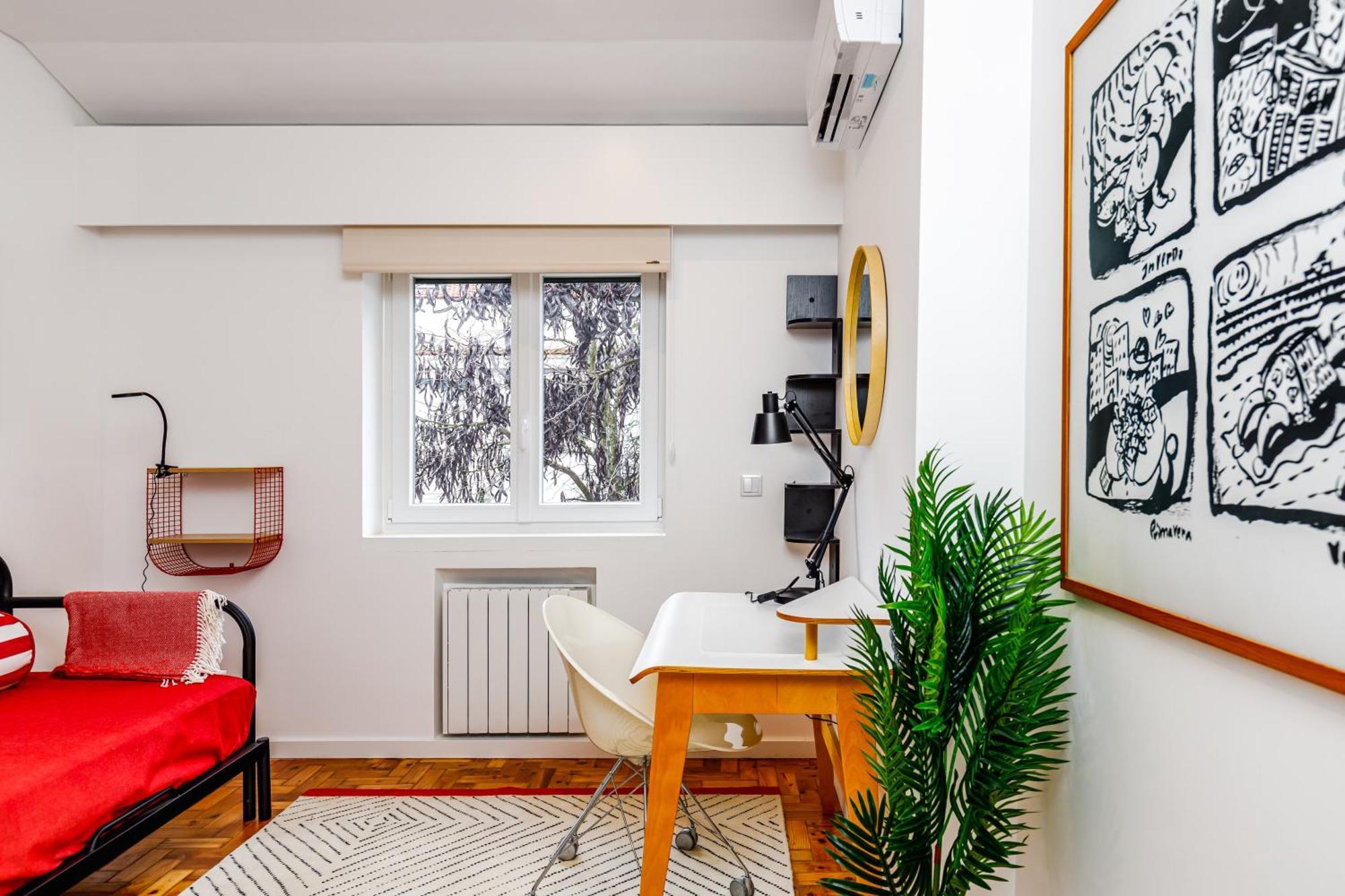 Augusto - A Family House With Pool In The Heart Of