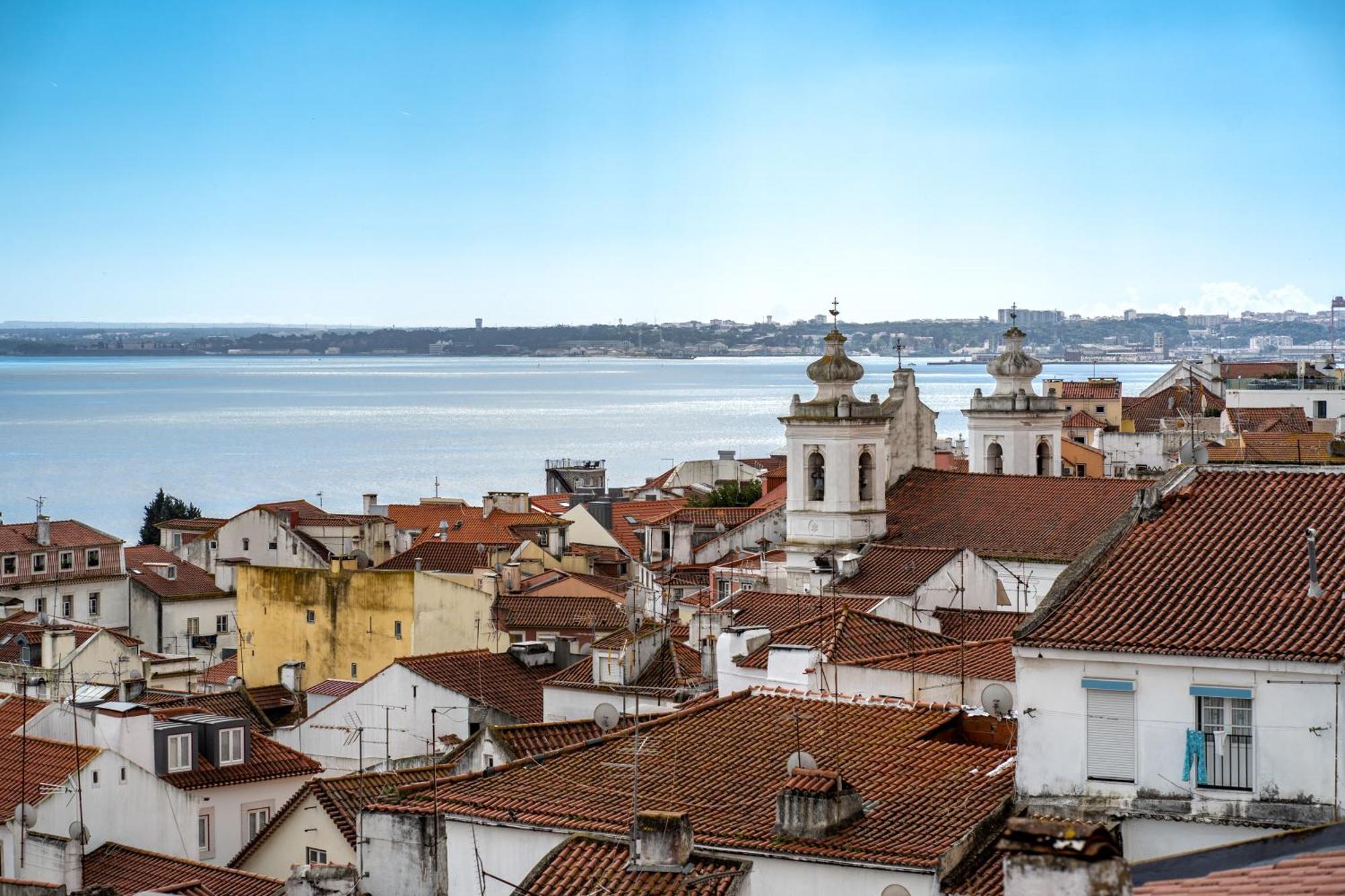 Appartement Alfama Terrace 360º - Private Terrace With Exceptional River View With A/c! Lissabon