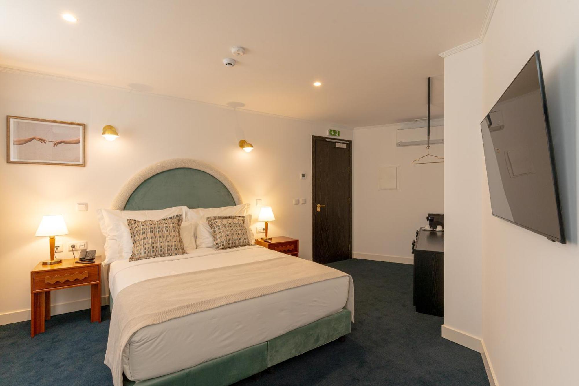 Westlight Madalena 4*