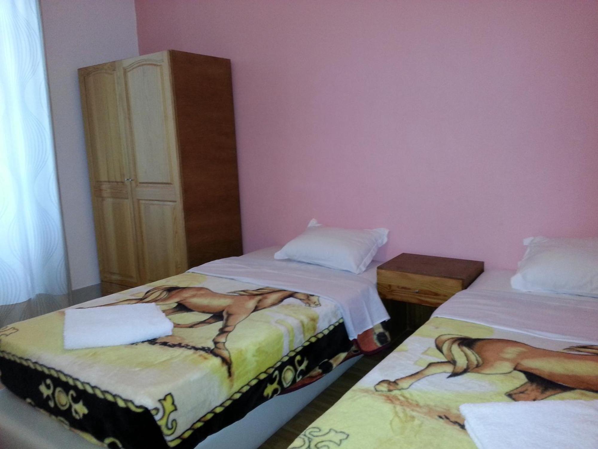Casa de hóspedes Centre Anjos 4*