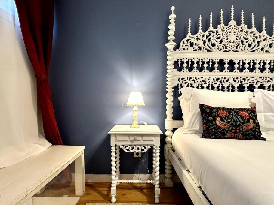 Budget 2 Bed In Bica W Air Con - Belle Epoque Apartment Lissabon