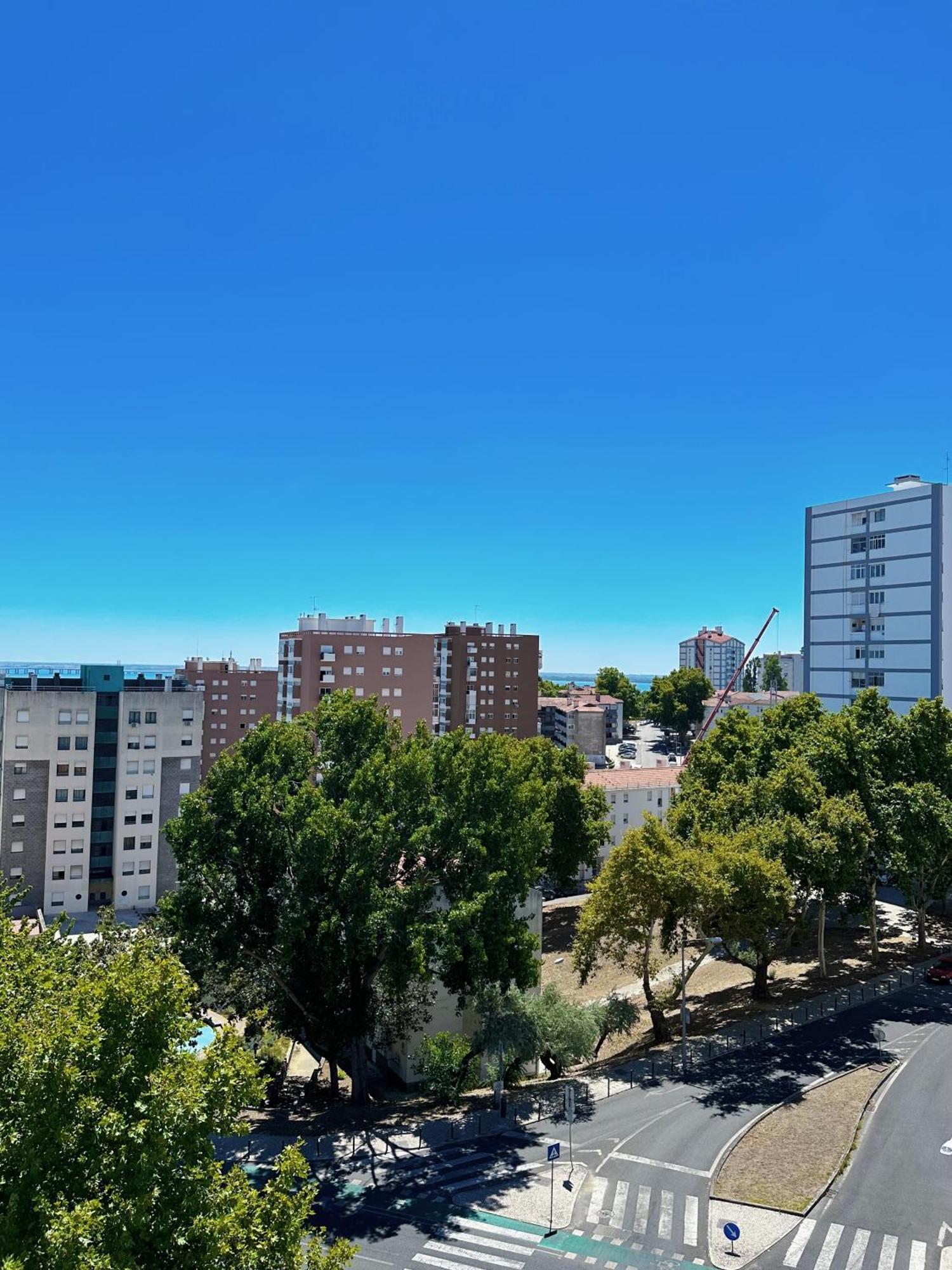Cozy Near Metro & Airport *
