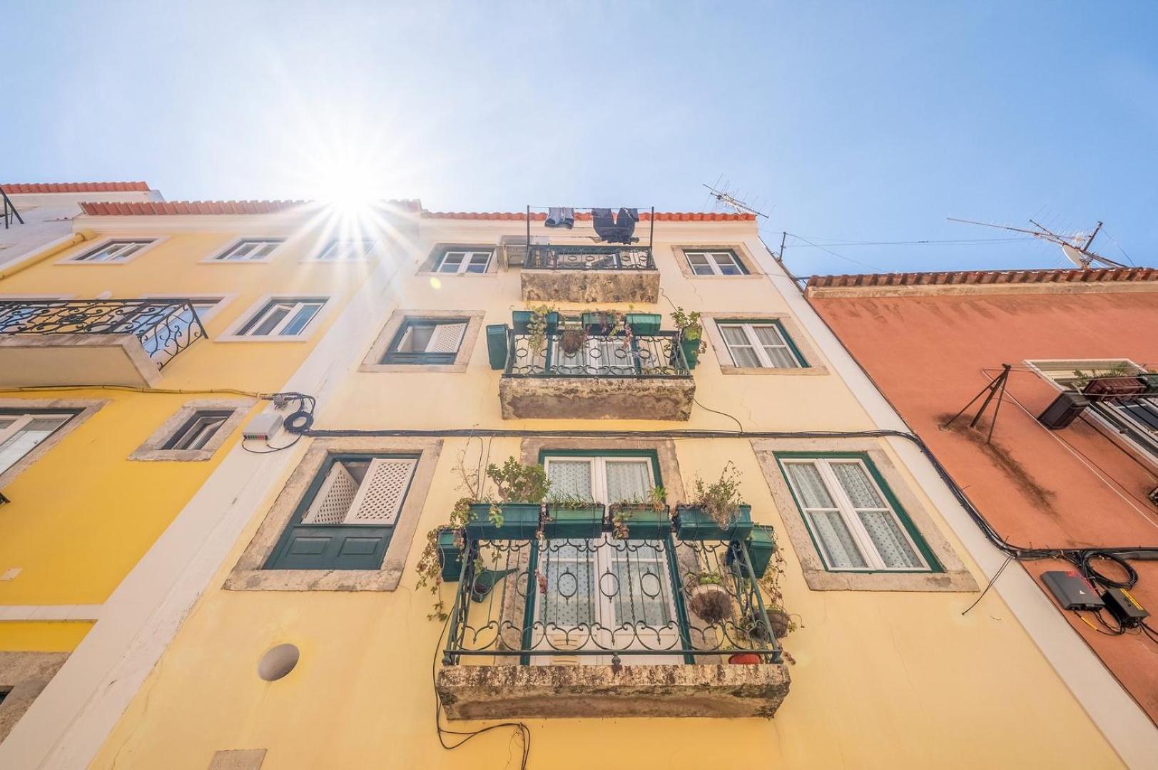 Guestready - Colorful Marreiros Heart * Lisbon